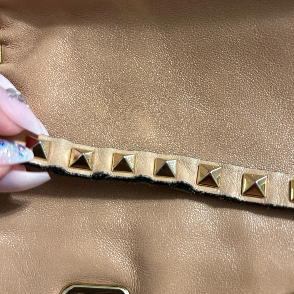 Valentino Garavani Rockstud Leather 2 Way Bag 🤩❤️ - Picture 12 of 13